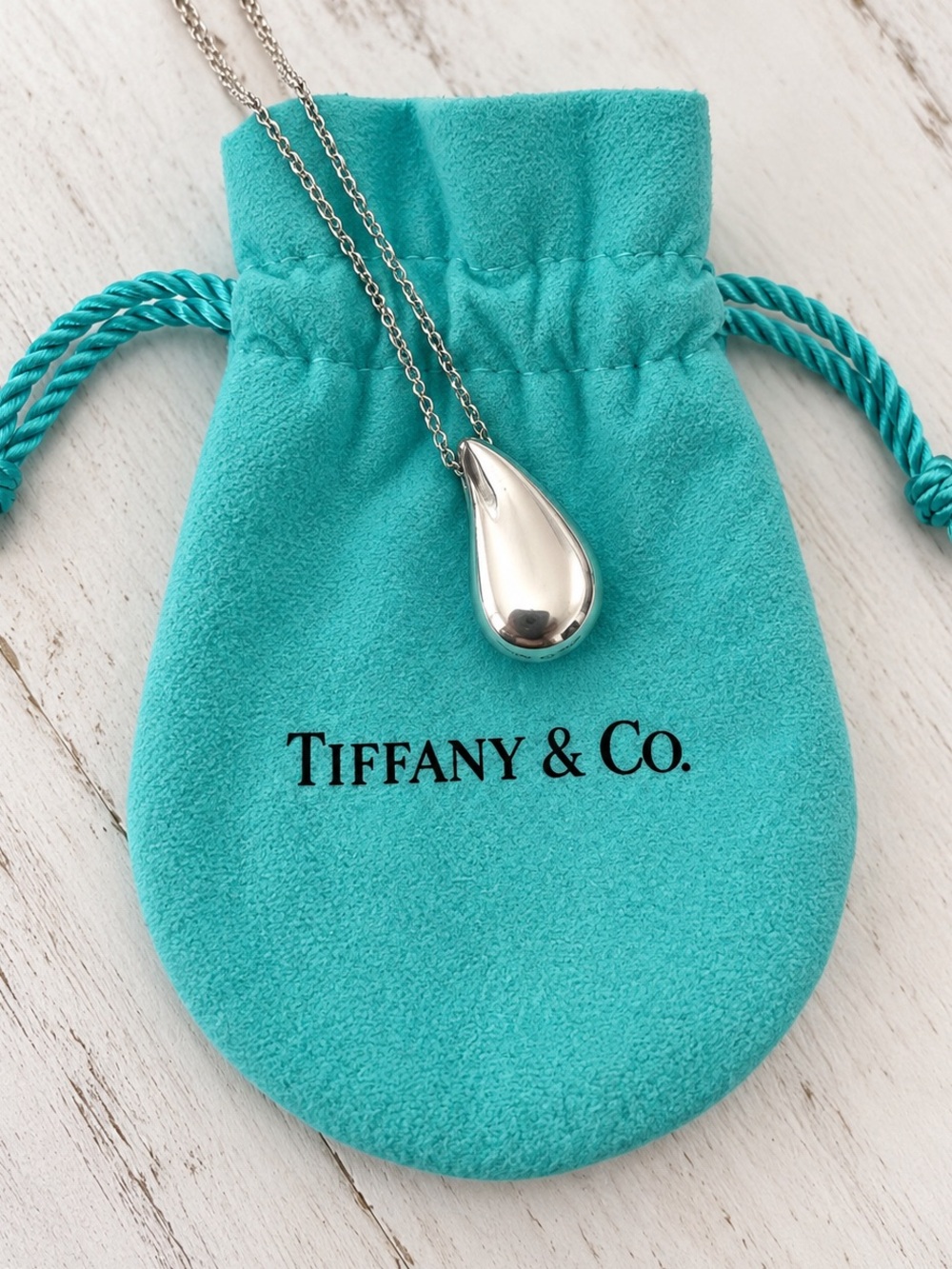 Tiffany & Co. Vintage Elsa Peretti Large Teardrop Sterling Silver Necklace